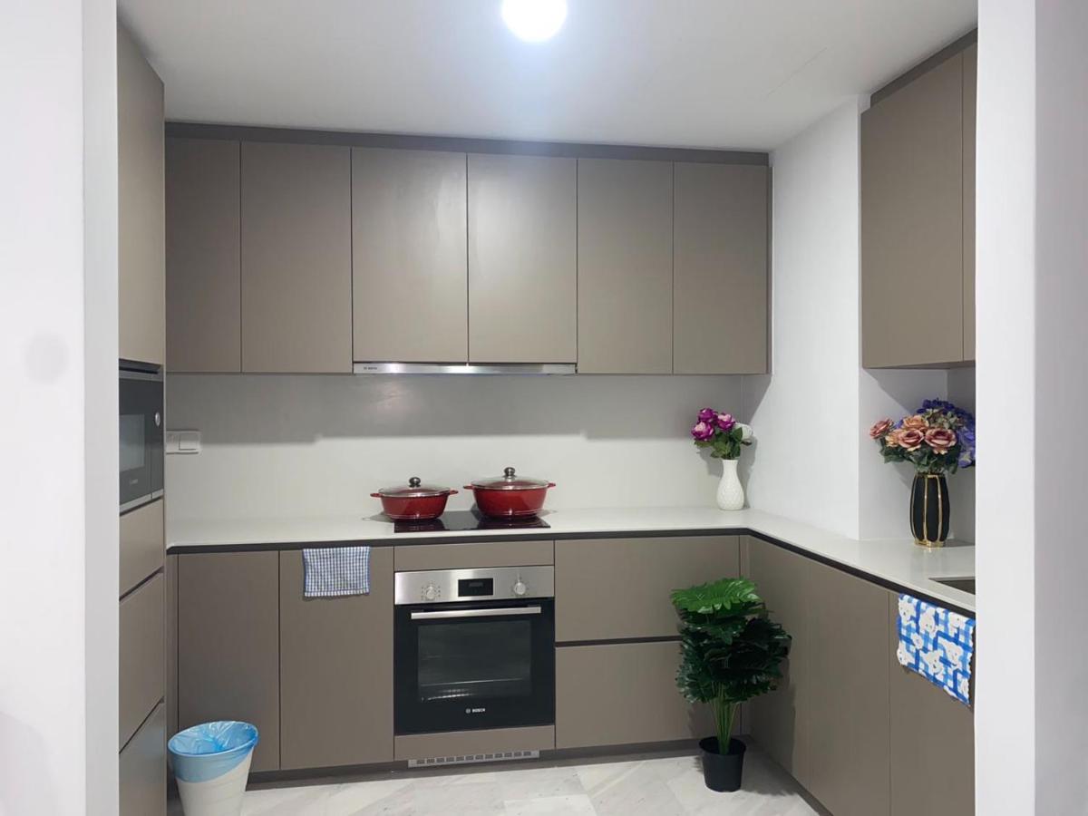 Eaton Residences Klcc By Bhs クアラルンプール エクステリア 写真